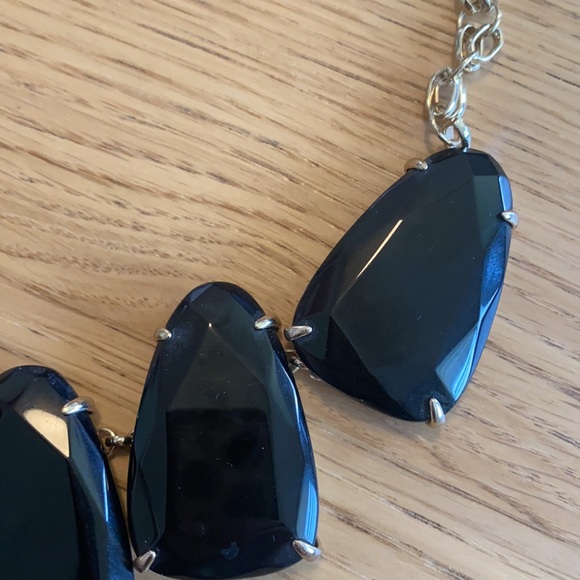 Kendra Scott Harlow Necklace - Picture 4 of 5